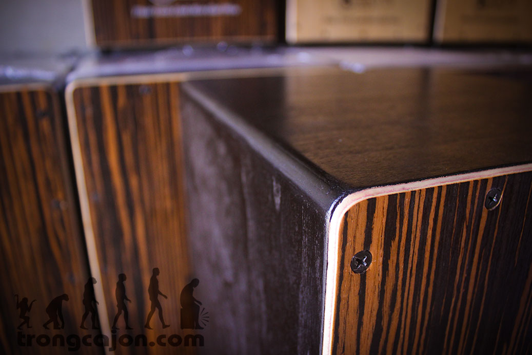 Bo tròn góc cạnh tăng tính thẩm mỹ của trống cajon Arys - PAD