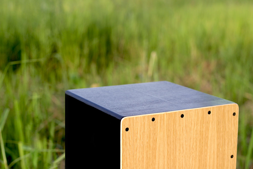 góc cạnh trống cajon arys mượt mà