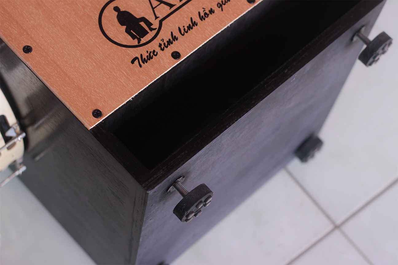 chân trống cajon arys điều khiển được