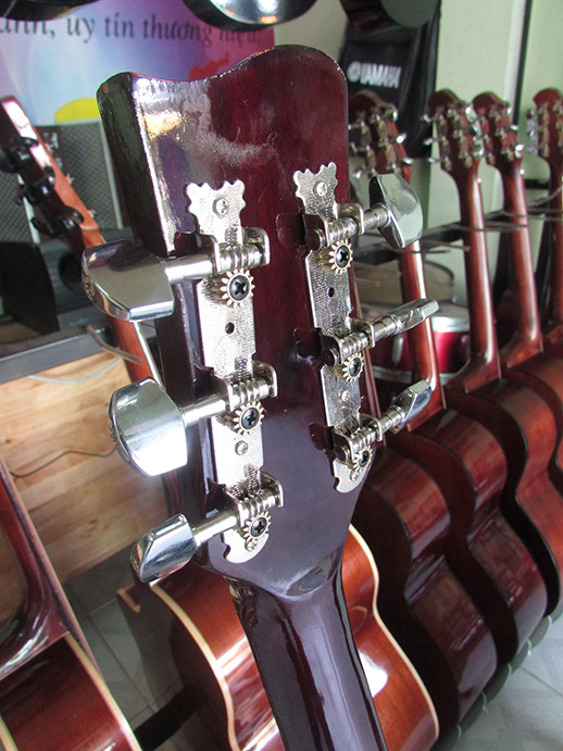 Khóa đàn guitar acoustic giá rẻ-khóa sắt