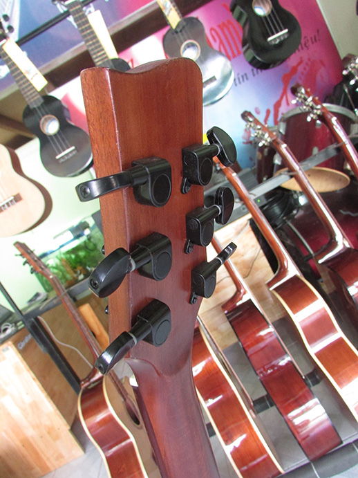 Khóa đàn guitar tốt