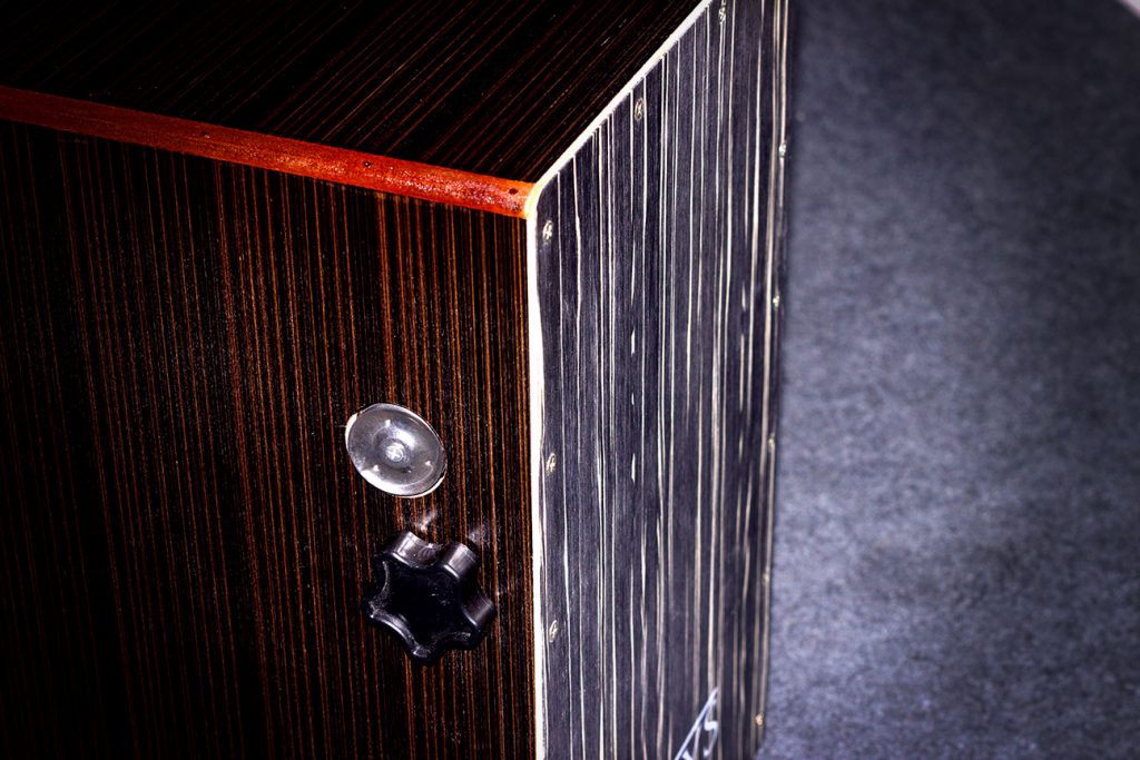 trống cajon Arys 2inOne gỗ Makassar-CJBHEC-BLACKZEB79